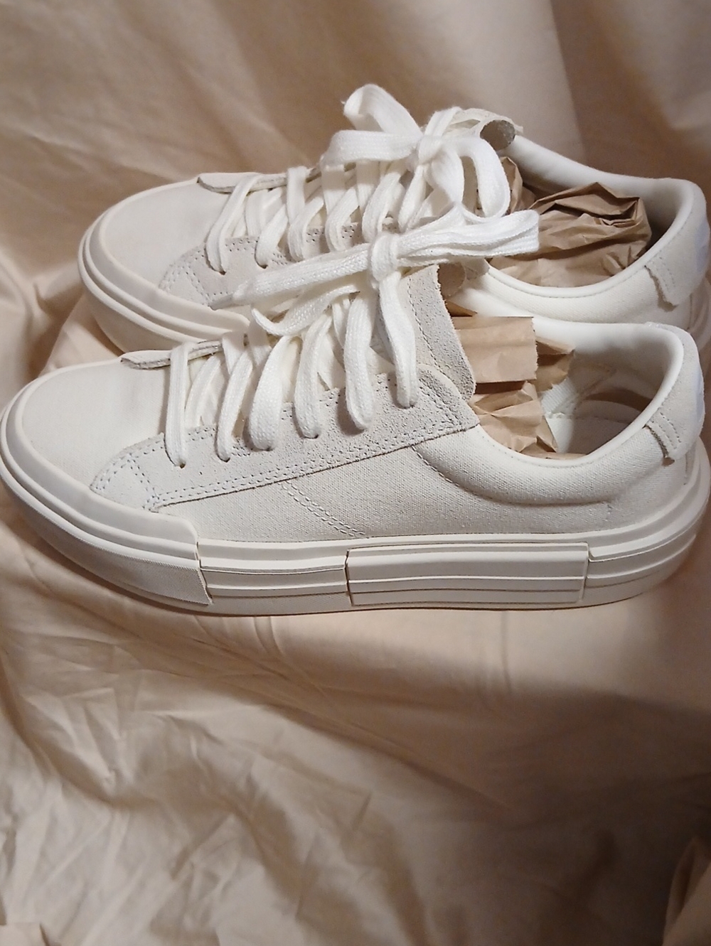 Converse Men's/ Women's Low-Top Sneakers in White